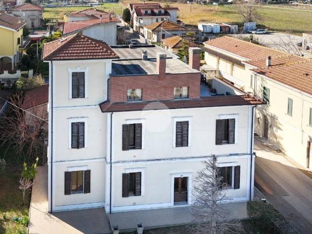 Appartamento in vendita a Scerne, Pineto