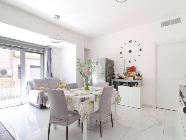 Appartamento in vendita a Quartiere dei poeti, Pineto