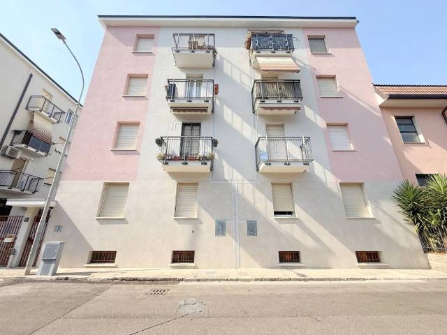 Appartamento in vendita a Molino Ortolina, Pioltello