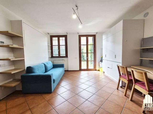 Appartamento in vendita a Rugacesio di Sotto, Pioltello