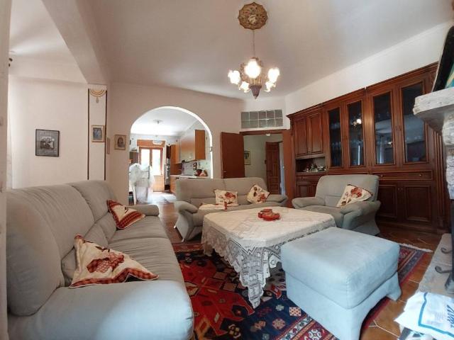 Appartamento in vendita a Pisciotta, Campania