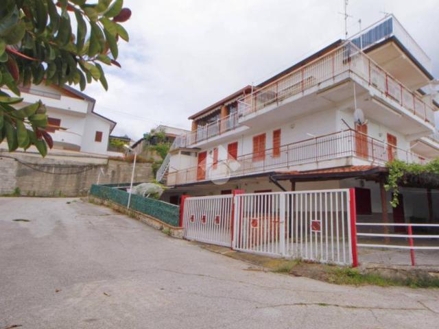Appartamento in vendita a Pisciotta, Campania