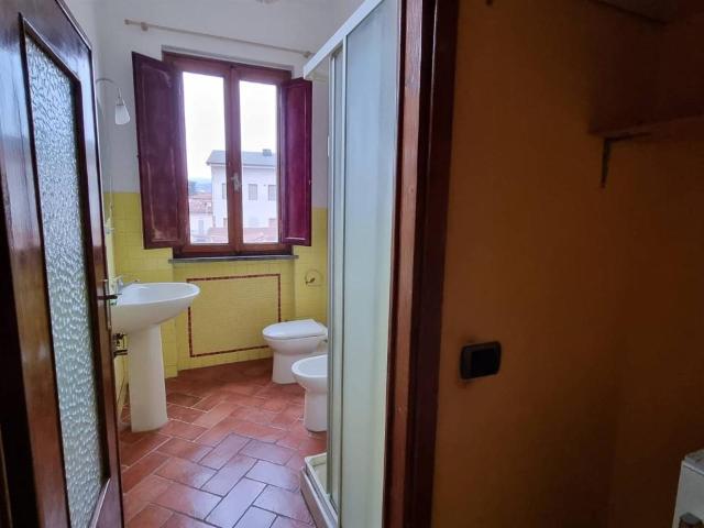 Appartamento in vendita a Pistoia, Toscana