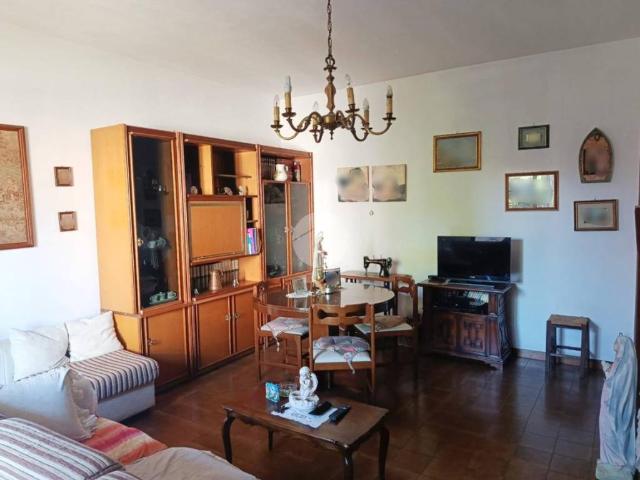 Appartamento in vendita a Pistoia, Toscana