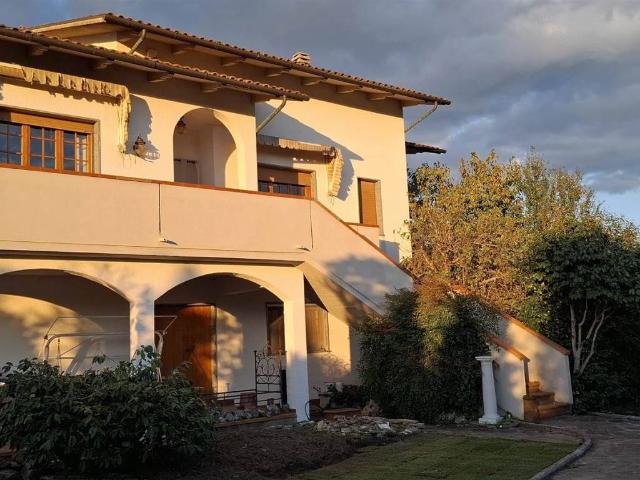 Appartamento in vendita a Lo Sperone, Pistoia