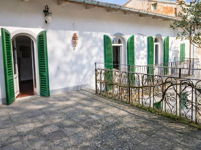 Appartamento in vendita a Pistoia, Toscana