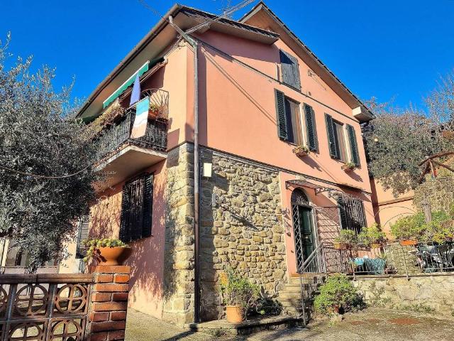 Appartamento in vendita a Pistoia, Toscana