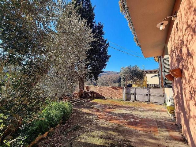 Appartamento in vendita a Pistoia, Toscana