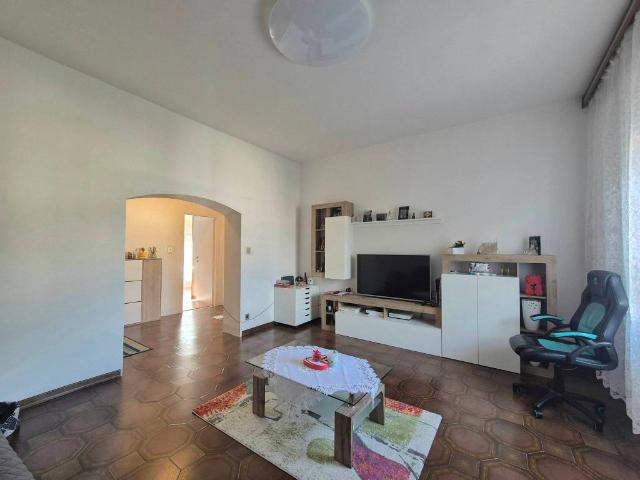 Appartamento in vendita a Pistoia, Toscana