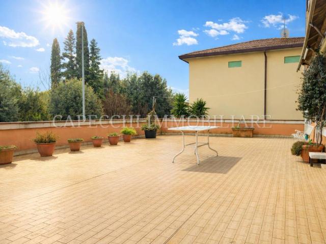 Appartamento in vendita a Pistoia, Toscana