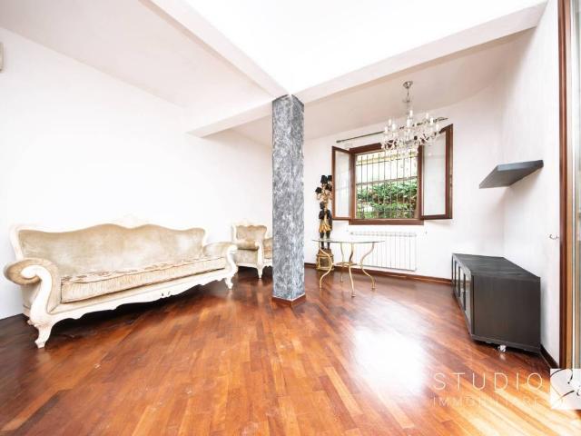 Appartamento in vendita a Pontelungo, Pistoia