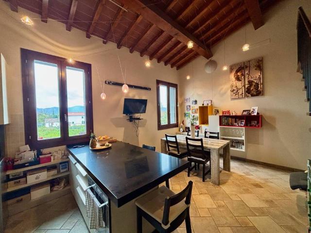 Appartamento in vendita a Piuvica, Pistoia