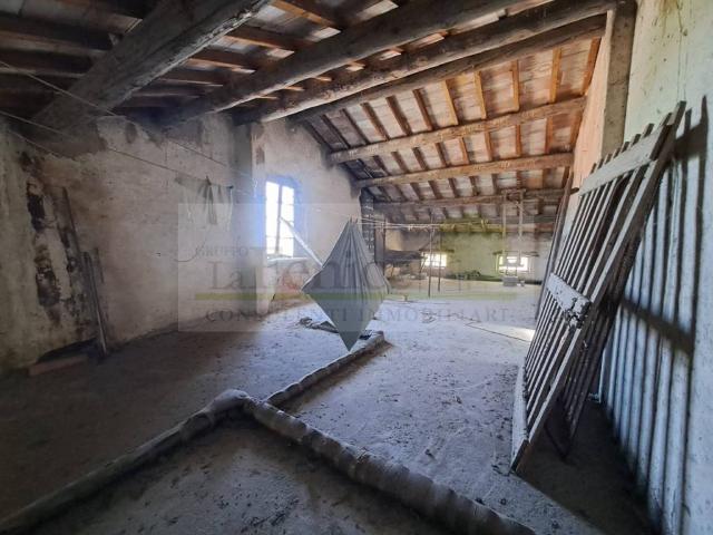 Appartamento in vendita a Piubega, Lombardia