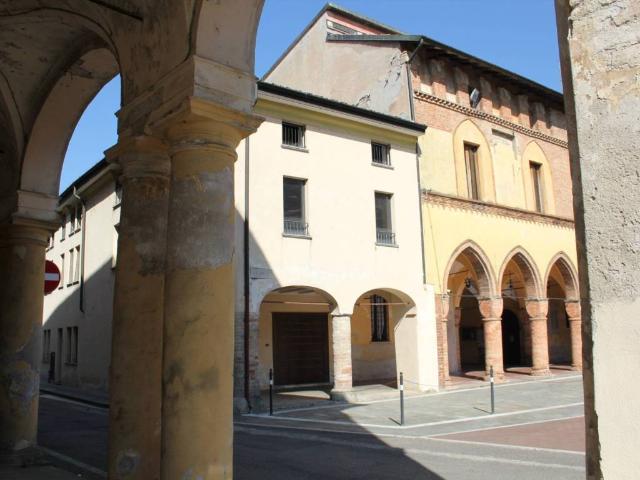 Appartamento in vendita a Pizzighettone, Lombardia