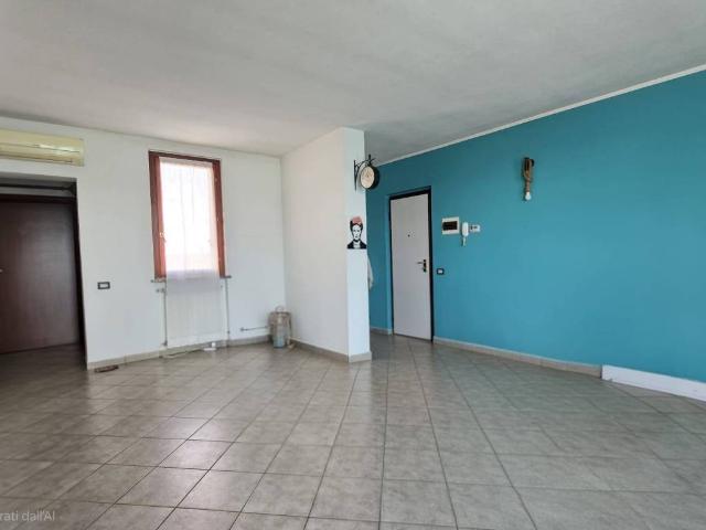 Appartamento in vendita a Pizzighettone, Lombardia