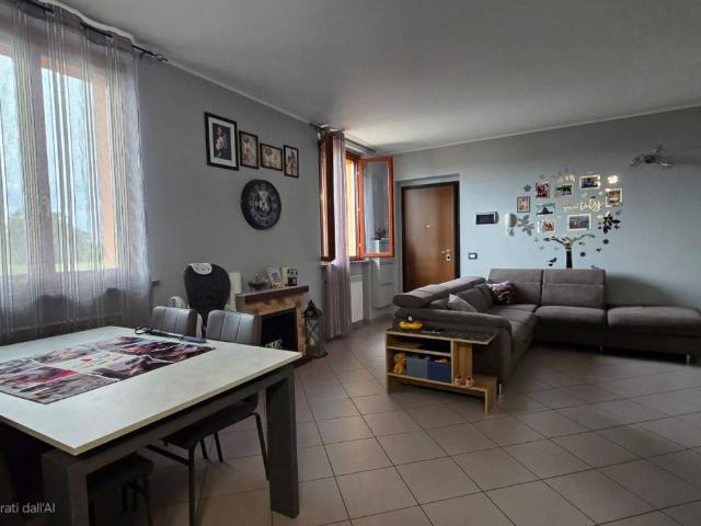 Appartamento in vendita a Pizzighettone, Lombardia