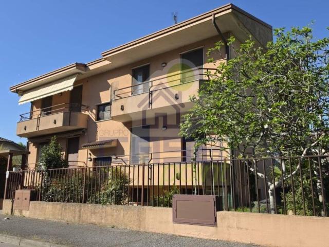 Appartamento in vendita a Pizzighettone, Lombardia