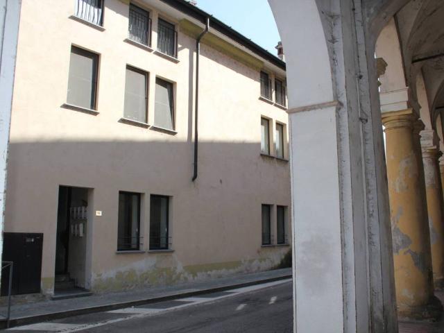 Appartamento in vendita a Pizzighettone, Lombardia