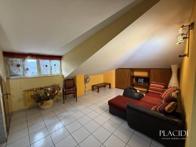 Appartamento in vendita a Pizzoli, Abruzzo