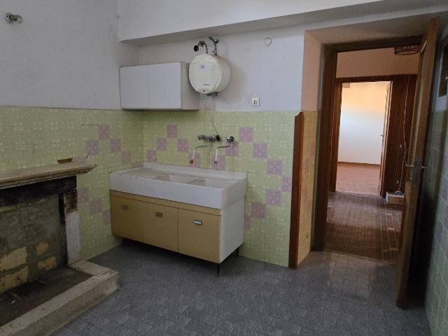 Appartamento in vendita a Pizzoli, Abruzzo