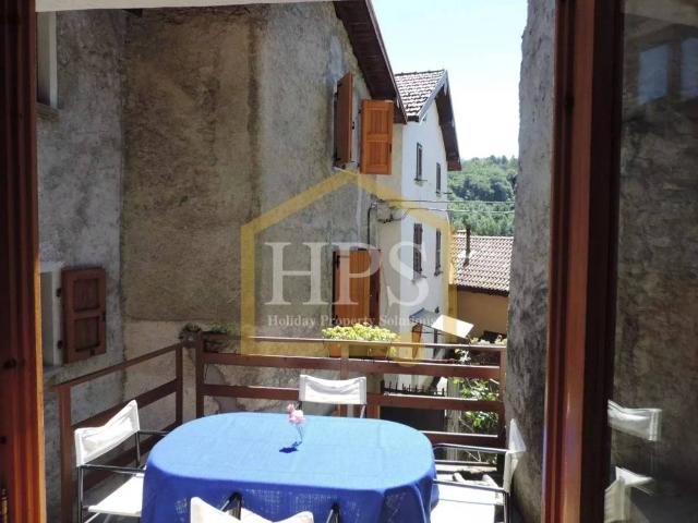 Appartamento in vendita a Plesio, Lombardia