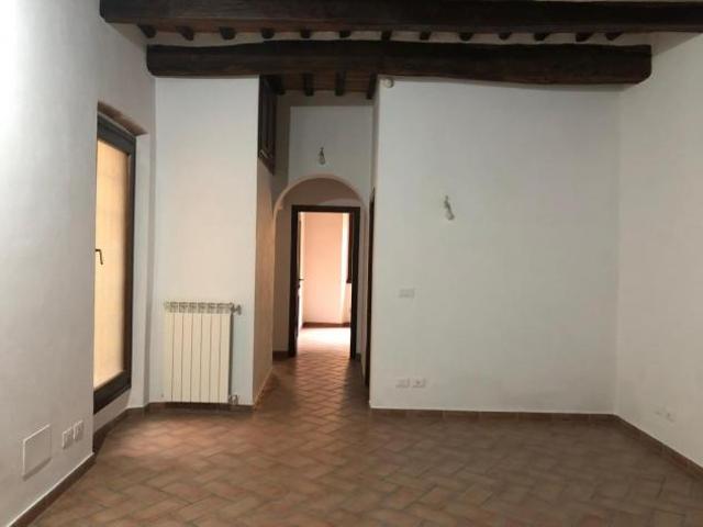 Appartamento in vendita a Lecchi, Toscana