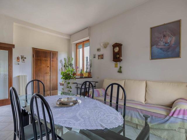 Appartamento in vendita a Lecchi, Toscana