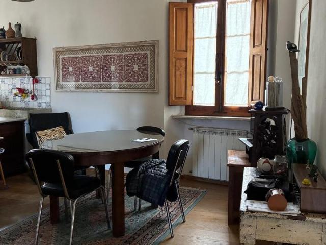 Appartamento in vendita a Lecchi, Toscana