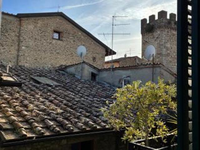 Appartamento in vendita a Lecchi, Toscana