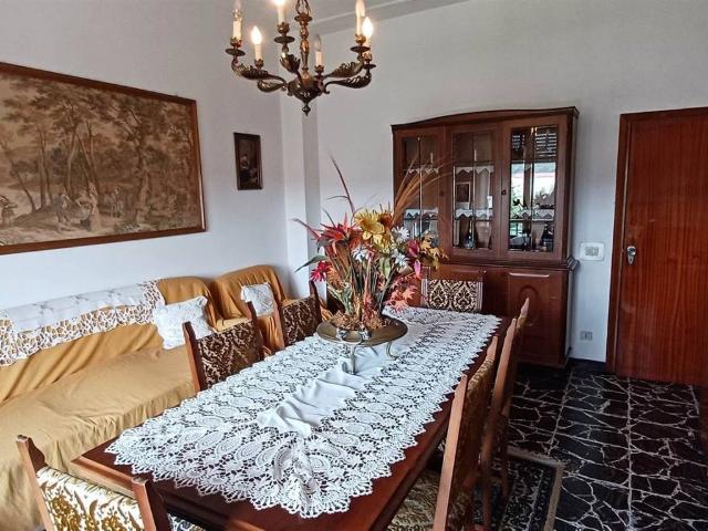 Appartamento in vendita a Lecchi, Toscana