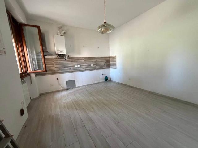 Appartamento in vendita a Papaiano, Lecchi