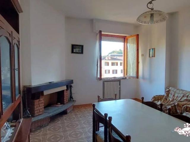 Appartamento in vendita a Lecchi, Toscana