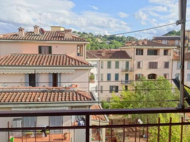 Appartamento in vendita a Lecchi, Toscana