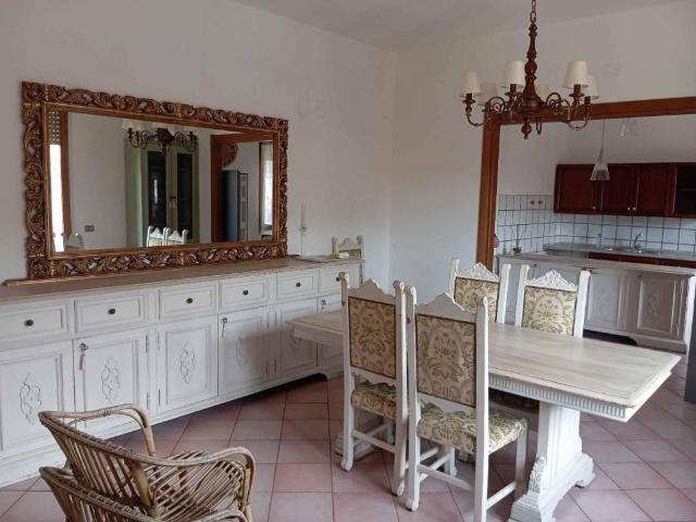 Appartamento in vendita a Lecchi, Toscana