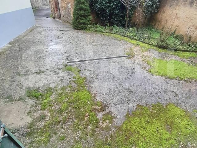 Appartamento in vendita a Lecchi, Toscana