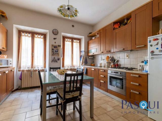 Appartamento in vendita a Lecchi, Toscana