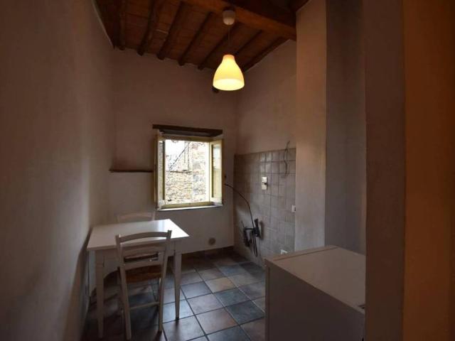 Appartamento in vendita a Lecchi, Toscana