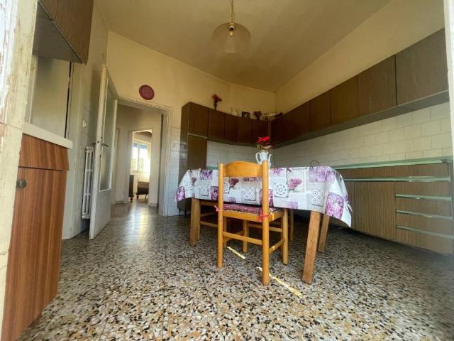 Appartamento in vendita a Lecchi, Toscana