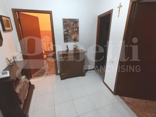 Appartamento in vendita a Lecchi, Toscana