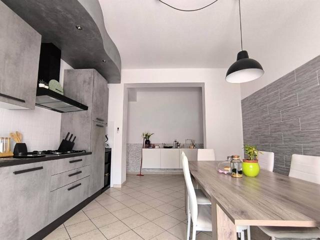 Appartamento in vendita a Lecchi, Toscana