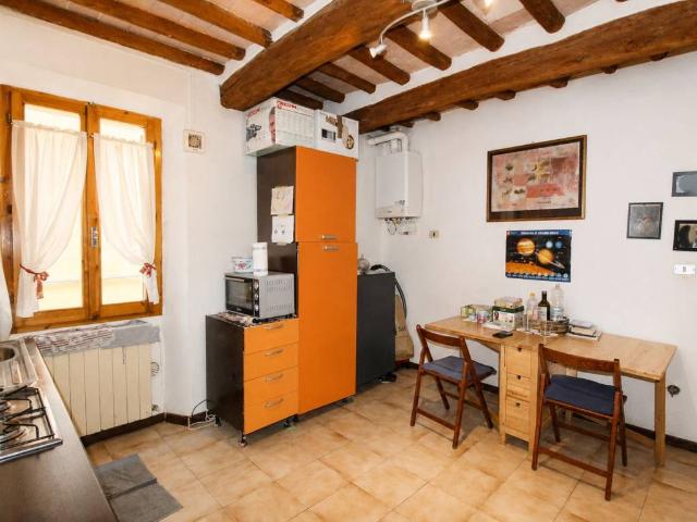 Appartamento in vendita a Lecchi, Toscana
