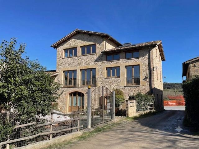 Appartamento in vendita a Lecchi, Toscana