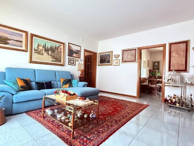 Appartamento in vendita a Poggio A Caiano, Toscana