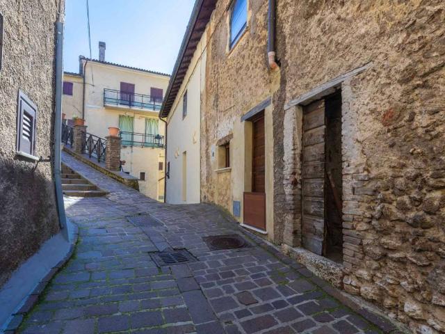 Appartamento in vendita a Poggio Bustone, Lazio