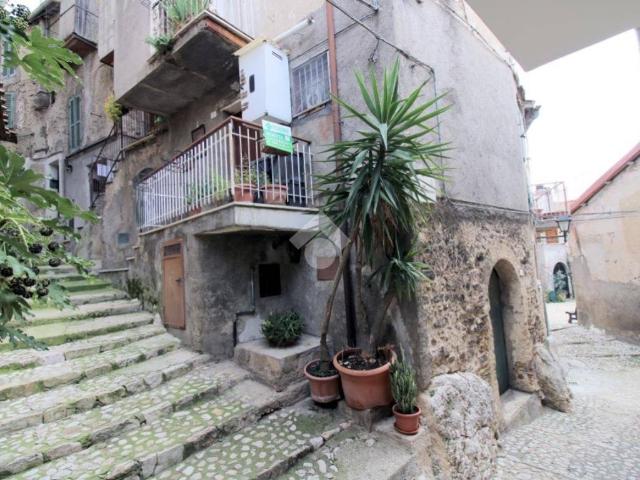 Appartamento in vendita a Poggio Catino, Lazio