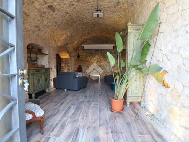 Appartamento in vendita a Poggio Catino, Lazio