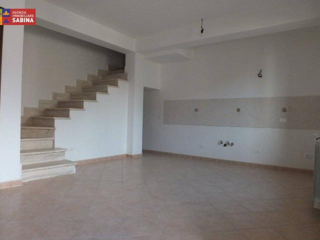 Appartamento in vendita a San Luigi, Poggio Mirteto
