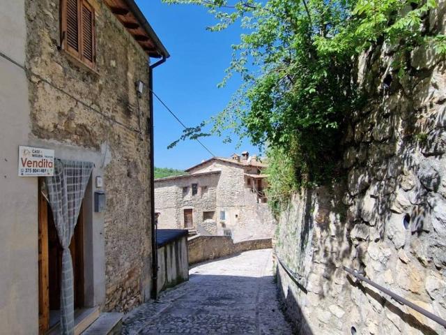 Appartamento in vendita a Poggio Moiano, Lazio