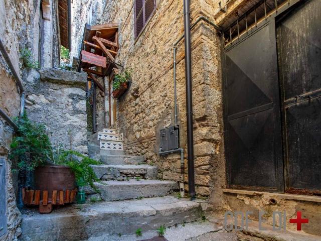 Appartamento in vendita a Poggio Moiano, Rieti