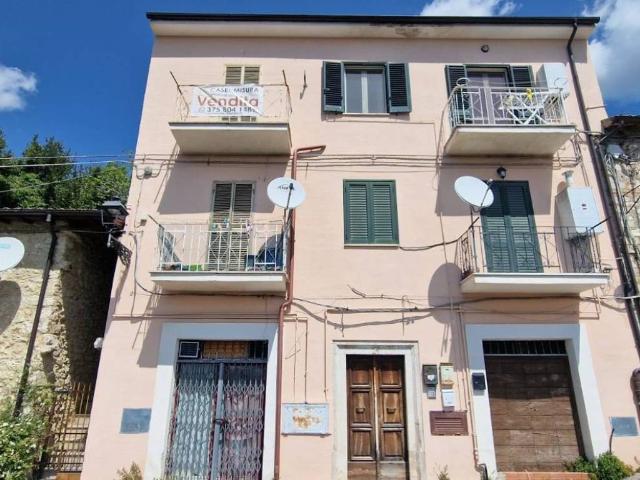 Appartamento in vendita a Poggio Moiano, Lazio
